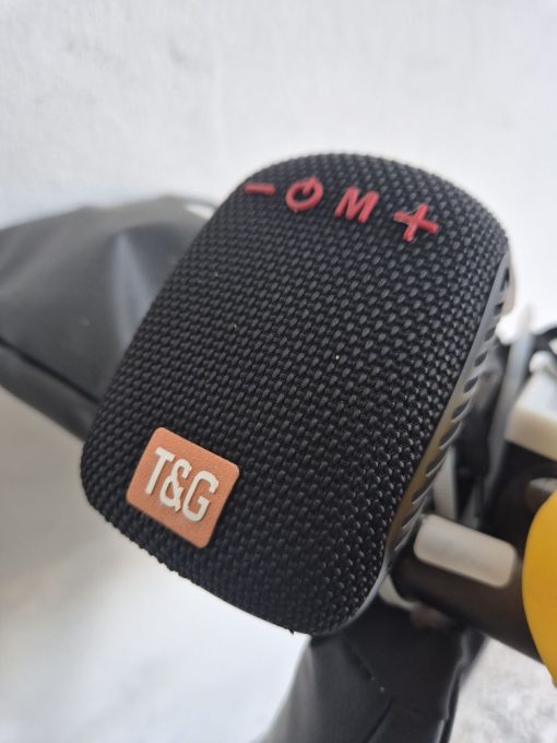 Waterproof portable riding low bass speaker with clip, for electric scooters/bicycles IPX5