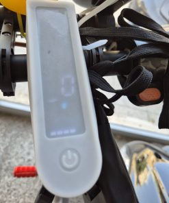 Display cover. Protection from rain. Suitable on Xiaomi / MI scooters. M365, PRO, Essential, 1S, Light